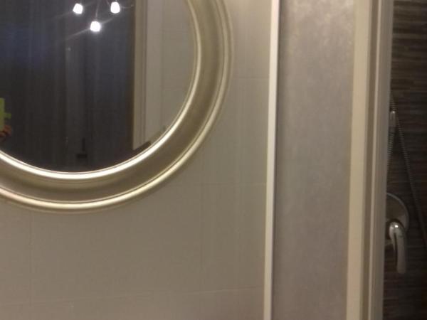 Gino's House : photo 3 de la chambre chambre lits jumeaux avec salle de bains