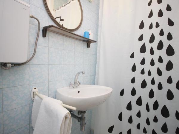 Guesthouse Marta : photo 6 de la chambre chambre double - vue sur mer