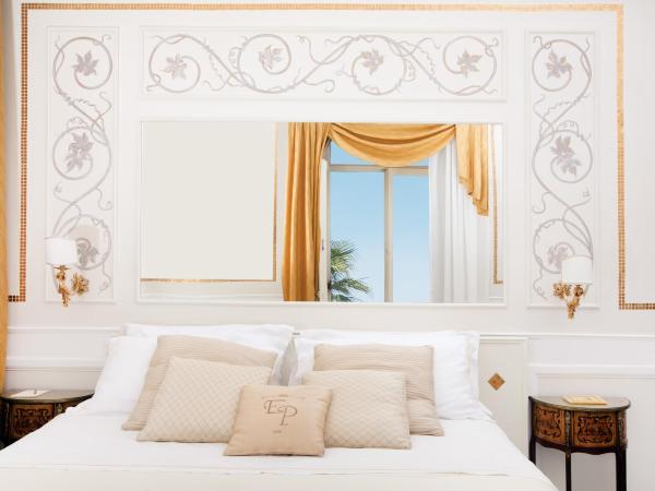 Luxury Villa Excelsior Parco : photo 4 de la chambre chambre double ou lits jumeaux exécutive avec terrasse