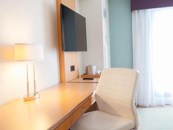 Best Western Premier Toronto Airport Carlingview Hotel : photo 1 de la chambre chambre 2 lits queen-size - non-fumeurs