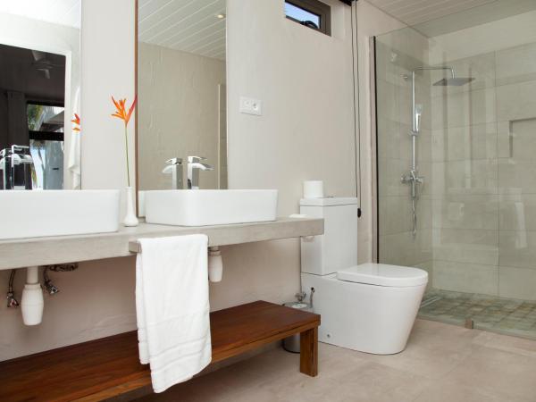 Les 2 canons : photo 6 de la chambre hébergement supérieur - vue sur mer