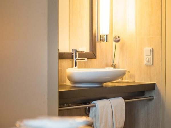 Lindner Hotel Vienna Am Belvedere, part of JdV by Hyatt : photo 2 de la chambre chambre lit king-size deluxe