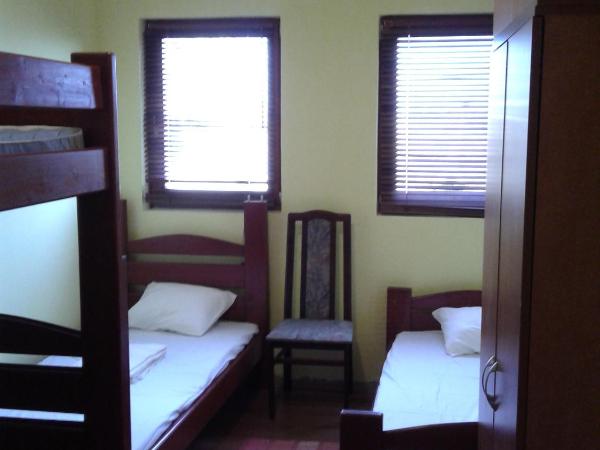 Nyárfás Vendégház : photo 8 de la chambre appartement 3 chambres