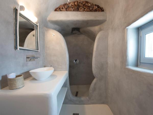 Red Stone Villa : photo 5 de la chambre appartement avec balcon – hera