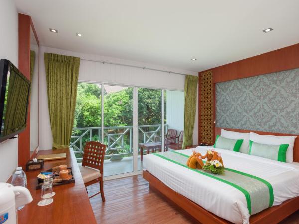 Phi Phi Natural Resort : photo 1 de la chambre chambre avec vue sur la montagne