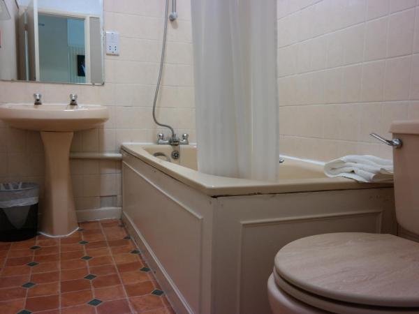 Hotel Celebrity Bournemouth East Cliff by Villare hotels : photo 9 de la chambre chambre lits jumeaux standard