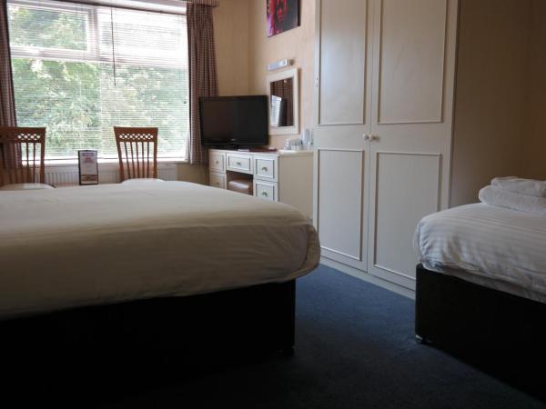 Hotel Celebrity Bournemouth East Cliff by Villare hotels : photo 6 de la chambre chambre familiale (2 adultes et 2 enfants)