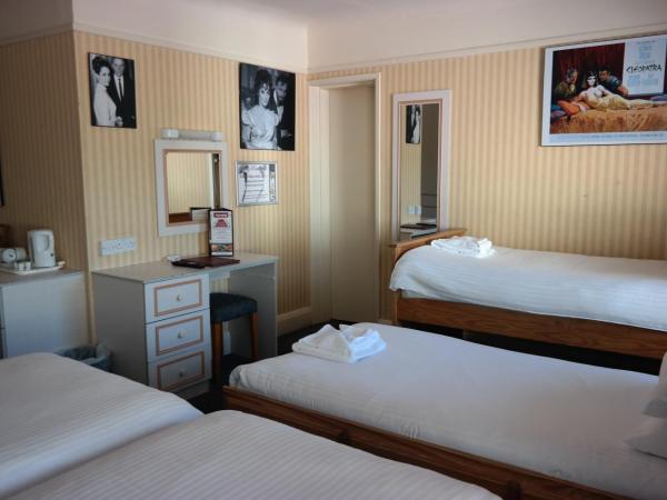 Hotel Celebrity Bournemouth East Cliff by Villare hotels : photo 7 de la chambre chambre quadruple