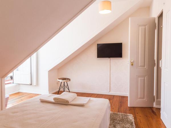 City Lofts Lisbon - Guesthouse : photo 1 de la chambre chambre simple standard avec salle de bains commune