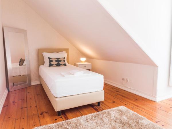 City Lofts Lisbon - Guesthouse : photo 2 de la chambre chambre simple standard avec salle de bains commune