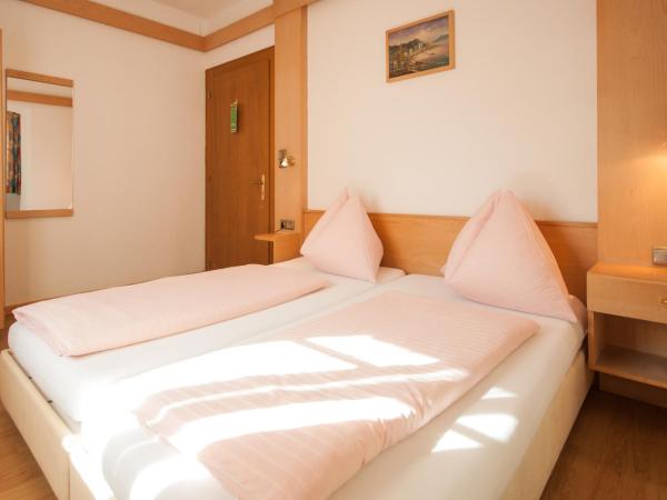 Hotel Tautermann : photo 4 de la chambre chambre double