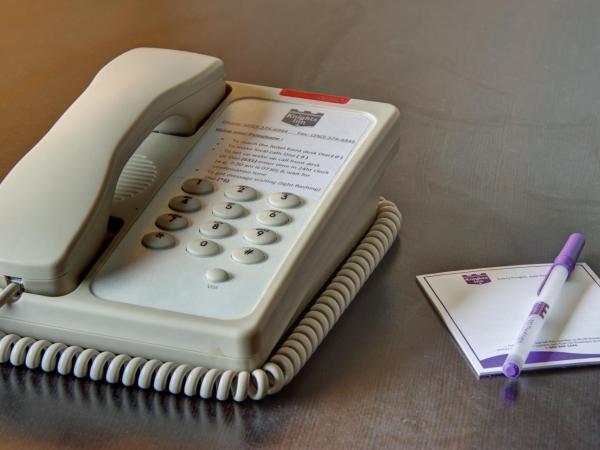 Knights Inn Kamloops : photo 2 de la chambre chambre lit king-size - non-fumeurs