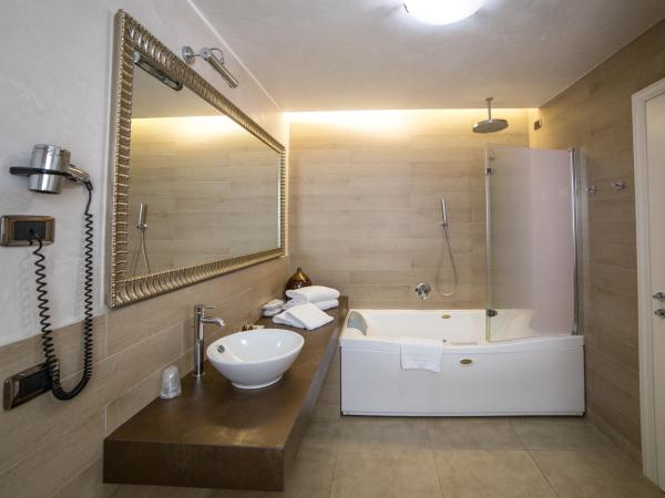 Hotel Patavium : photo 5 de la chambre suite avec jacuzzi