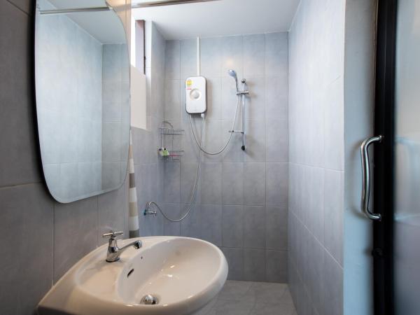 Mountain View GuesthouseChiangmai : photo 3 de la chambre chambre double standard