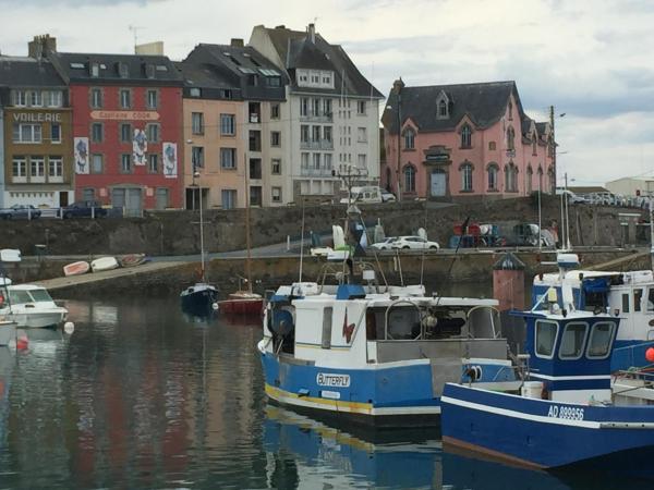 Appartement Design IV - Port du Rosmeur - Douarnenez : photo 7 de la chambre appartement - vue sur mer