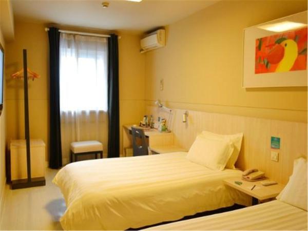 Jinjiang Inn - Qingdao Zhongshan Road : photo 2 de la chambre chambre familiale supérieure