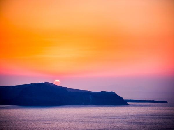 Kratiras View Luxury Suites : photo 1 de la chambre suite junior - vue sur caldeira 