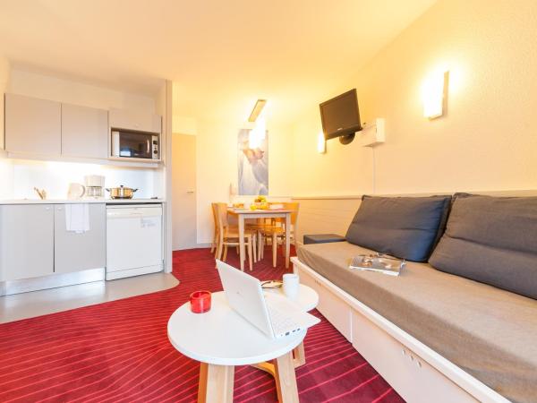 Résidence Pierre & Vacances La Daille : photo 1 de la chambre appartement 1 chambre avec alcôve - vue dégagée sur montagne (6 personnes)