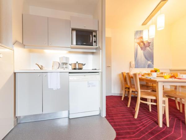 Résidence Pierre & Vacances La Daille : photo 4 de la chambre appartement 1 chambre avec alcôve - vue dégagée sur montagne (6 personnes)