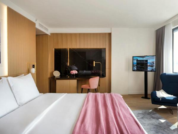 Hotel Excelsior : photo 3 de la chambre chambre double supérieure - vue partielle sur mer
