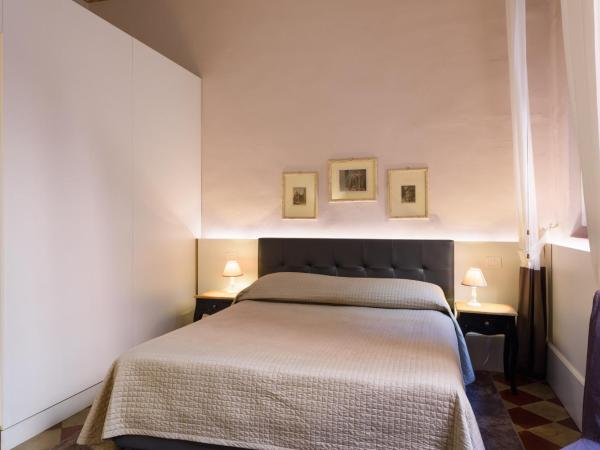 La Terrazza Sul Campo-Rooms Only : photo 4 de la chambre petite chambre double