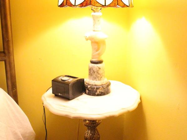 La Loggia Art B&B : photo 6 de la chambre chambre lit queen-size avec salle de bains commune