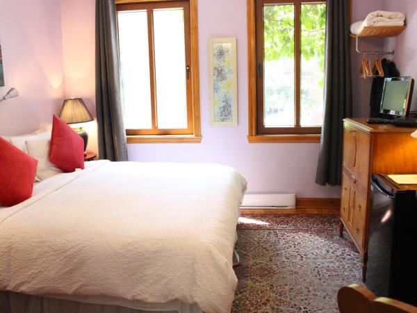 La Loggia Art B&B : photo 10 de la chambre chambre double avec salle de bains privative