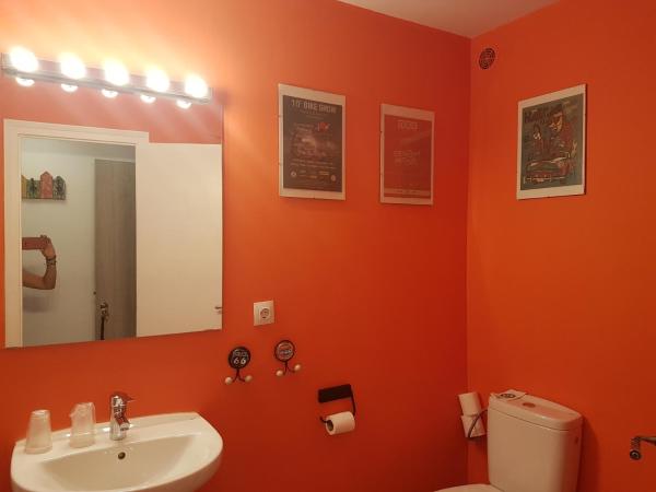 Barri Antic Hostel & Pub : photo 8 de la chambre chambre familiale