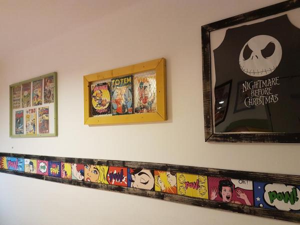 Barri Antic Hostel & Pub : photo 3 de la chambre chambre triple