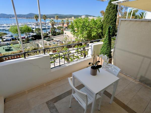 Auberge De La Calanque : photo 10 de la chambre chambre double classique avec vue sur jardin et terrasse