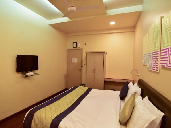 MY Bizz Hotel Sapna : photo 2 de la chambre chambre double supérieure