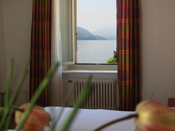 Piazza Ascona Hotel & Restaurants : photo 2 de la chambre chambre lits jumeaux - vue sur lac