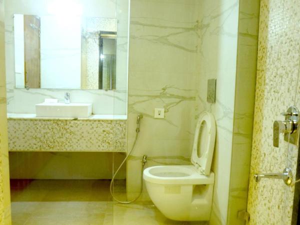 Hotel Shalimar Palace : photo 8 de la chambre grande chambre double