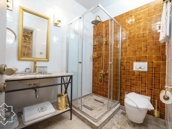 Delight Deluxe Hotel : photo 5 de la chambre chambre lit king-size