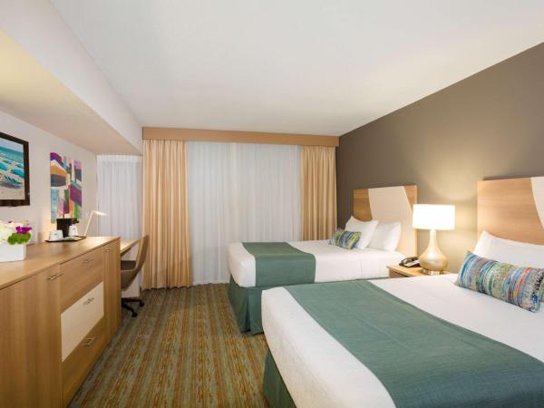 Best Western Plus Atlantic Beach Resort : photo 2 de la chambre suite double - non-fumeurs