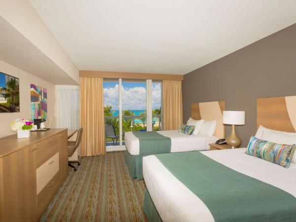 Best Western Plus Atlantic Beach Resort : photo 1 de la chambre chambre 2 lits doubles bord de mer 