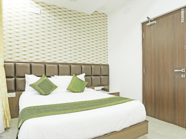 Treebo Pechis Castle : photo 3 de la chambre chambre double ou lits jumeaux standard [assainie]