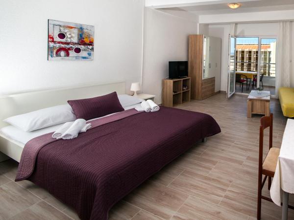 Apartments Kovačić : photo 7 de la chambre studio avec balcon (3 adultes) 