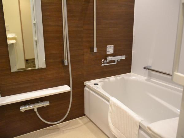 Rembrandt Style Tokyo Nishikasai Grande : photo 5 de la chambre chambre lits jumeaux pour personnes à mobilité réduite