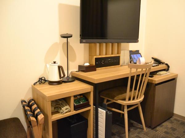 Rembrandt Style Tokyo Nishikasai Grande : photo 4 de la chambre chambre lits jumeaux pour personnes à mobilité réduite