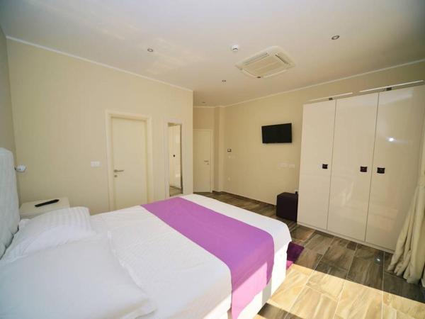 Guest House Manuela : photo 7 de la chambre chambre double deluxe avec balcon - vue sur mer