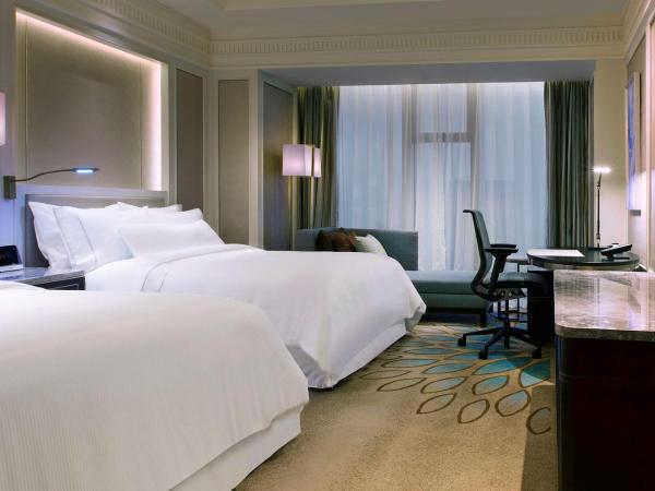 The Westin Qingdao - Instagrammable : photo 1 de la chambre club lounge access, larger guest room, 2 double, city view