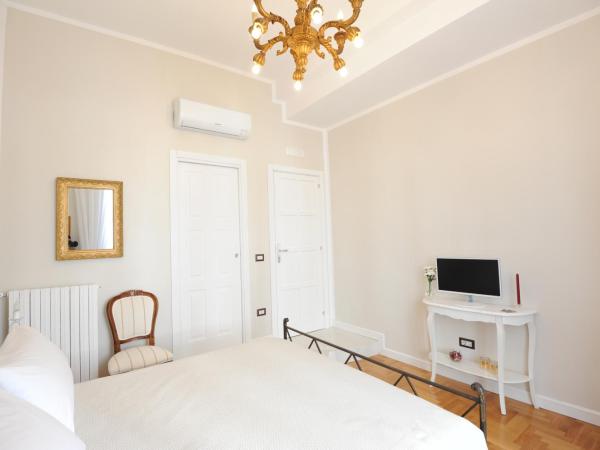 Residenza Borbonica : photo 8 de la chambre chambre double deluxe avec balcon