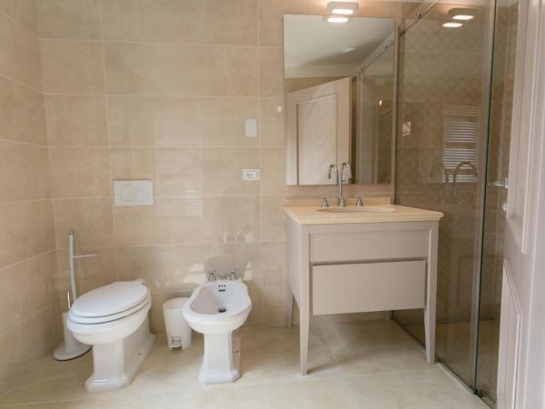 Guest House Ca' dell'Angelo : photo 5 de la chambre chambre double avec salle de bains privative