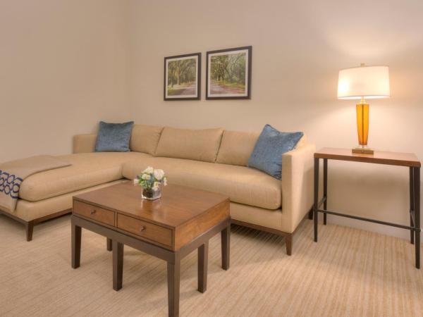 NOPSI Hotel New Orleans : photo 3 de la chambre suite de luxe avec lit king-size