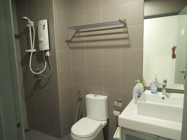 Resort Hostel In City : photo 3 de la chambre bed in mixed dorm 12