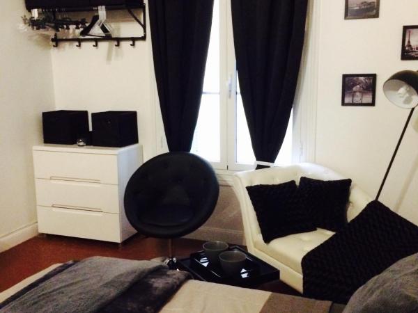 Chambres dans guest house Centre ville : photo 10 de la chambre chambre double avec salle de bains commune - vue sur cour