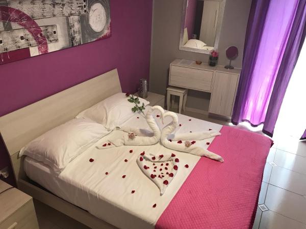 B&B A Due Passi Dal Mare : photo 4 de la chambre chambre double avec salle de bains privative extérieure