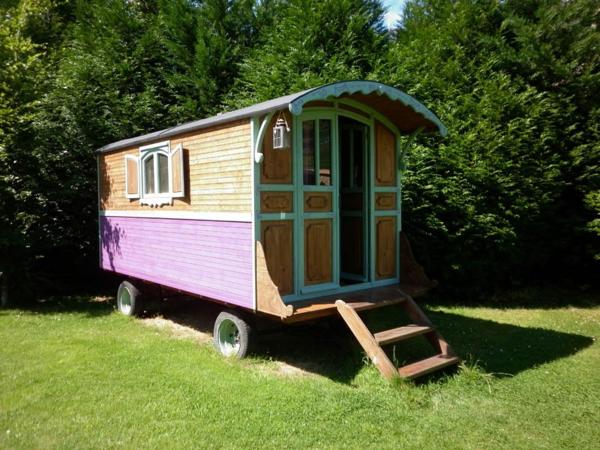 Les Roulottes de la Baronnie : photo 3 de la chambre caravane manolo (1 ou 2 personnes)