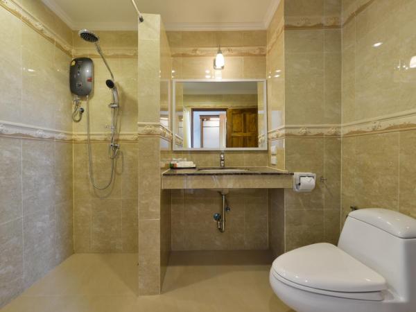 Princess River Kwai Hotel : photo 8 de la chambre chambre double deluxe - vue sur rivière